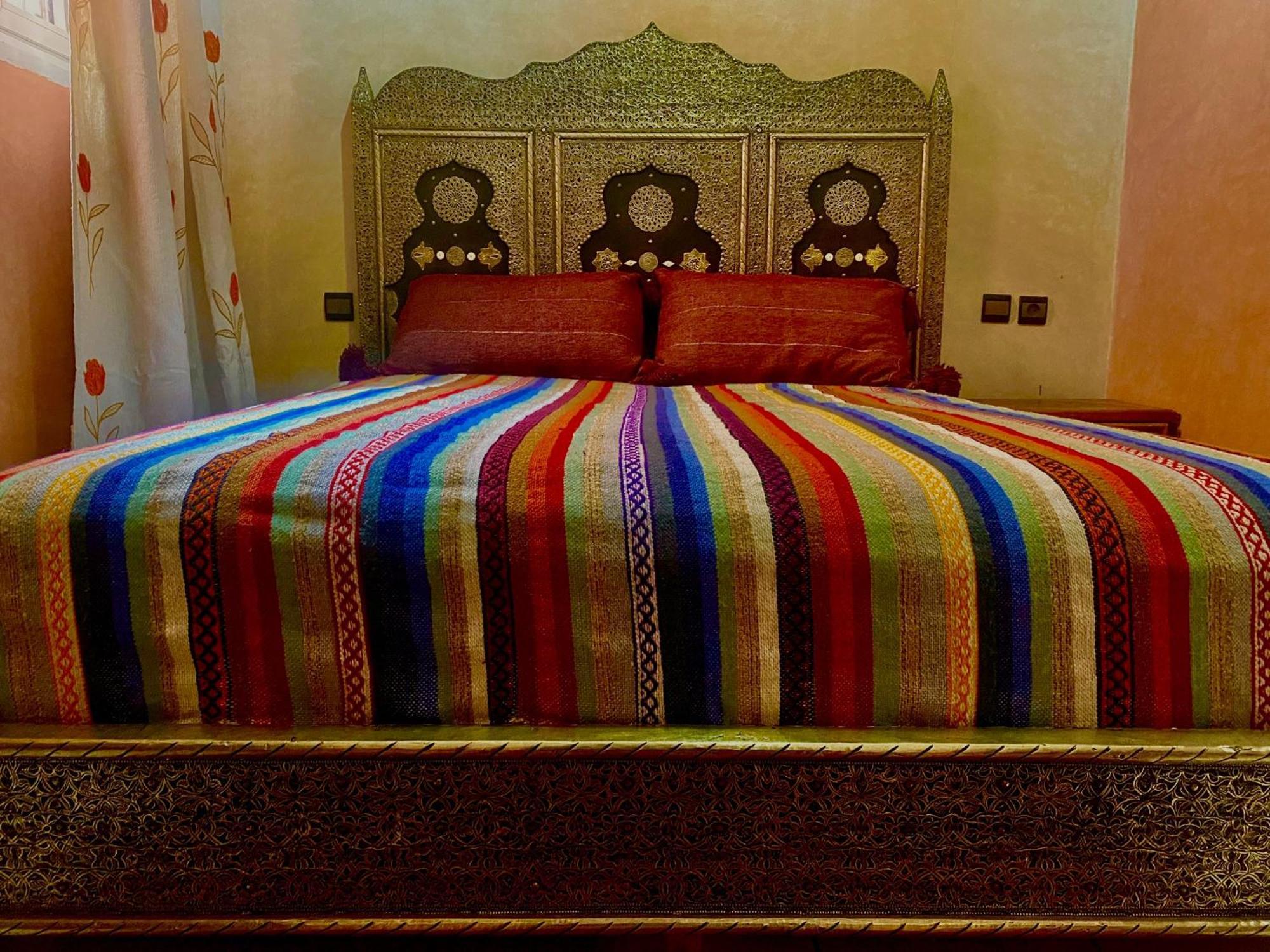 Riad Nezha Avec Jacuzzi Et 3 Piscines Au Coeur De 마라케시 외부 사진