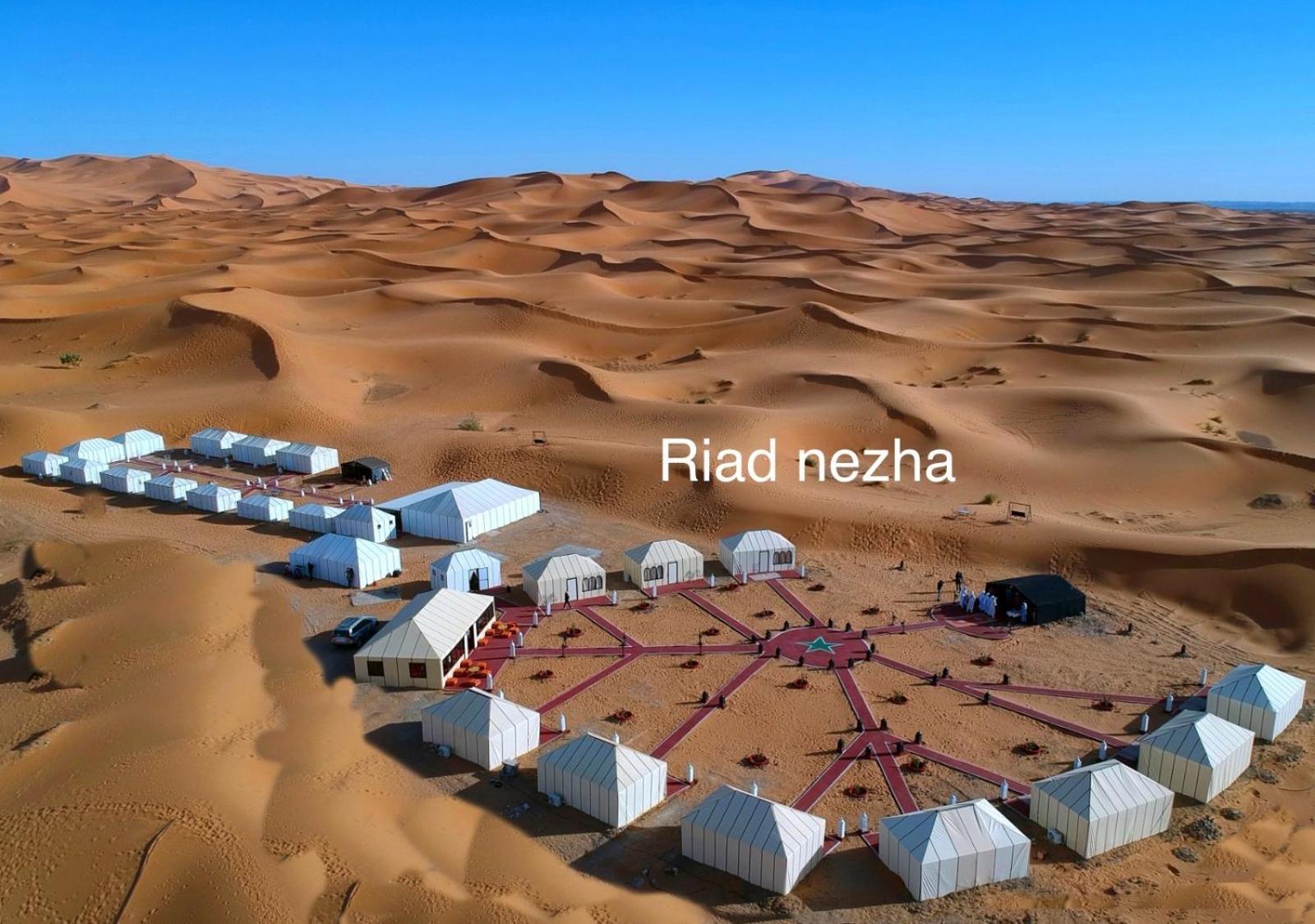 Riad Nezha Avec Jacuzzi Et 3 Piscines Au Coeur De 마라케시 외부 사진
